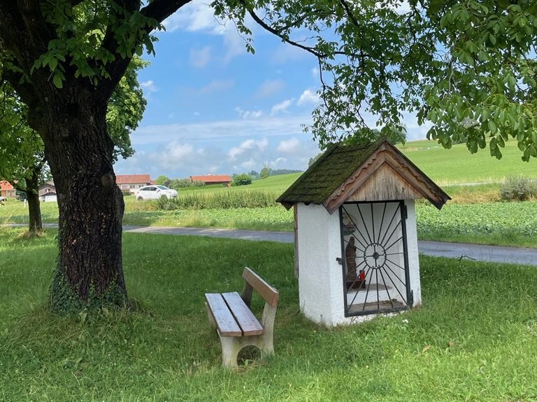 Bankerl an der Ursulakapelle